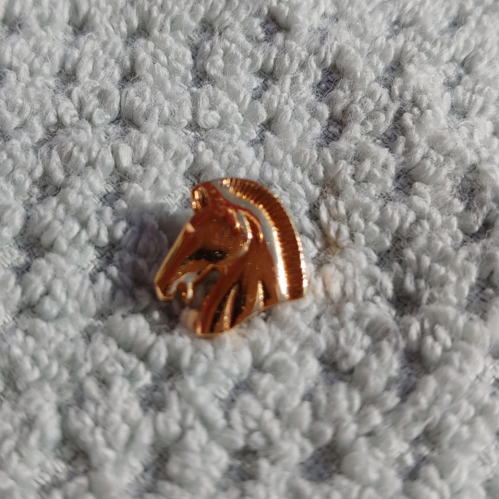 Beautiful Gold Tone Horse Tie Tack or Lapel Pin!!!